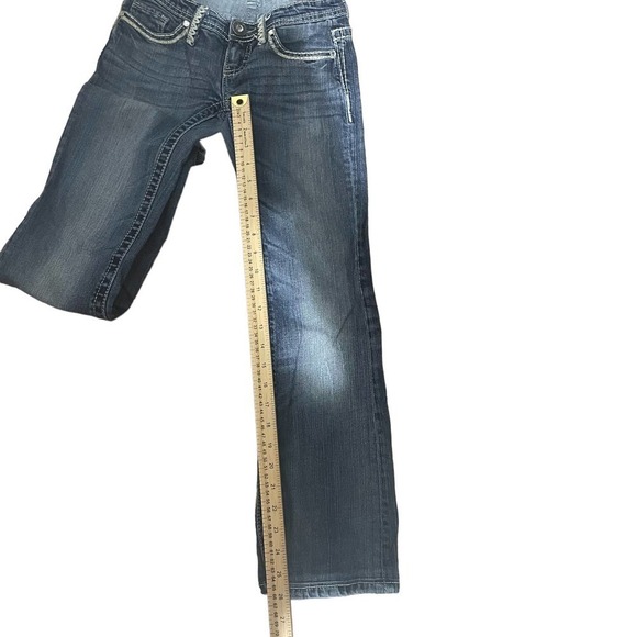 Daytrip Leo Bootcut Jeans w/White Stitch Detail & Slight Bling - Picture 9 of 9